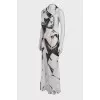 Silk suit with slit