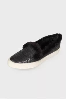 Leather slip-ons with fur