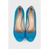 Suede blue pumps