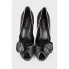 Silver shoes with rose