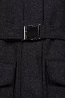 Fitted silhouette wool coat