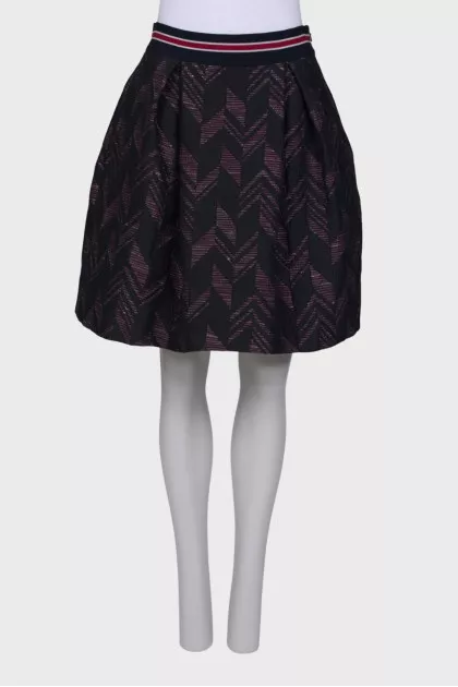 Skirt with geometric pattern
