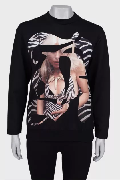 Black sweatshirt with print