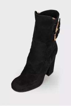 Square toecap suede ankle boots
