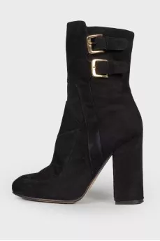Square toecap suede ankle boots