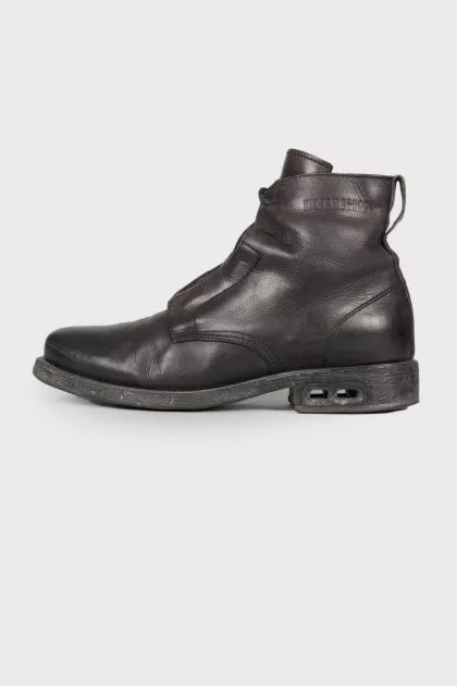 Men's leather boots