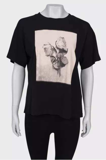 Black printed T-shirt
