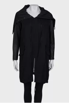 Parka with leather sleeves