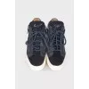 Suede gym shoes with carabiner chain
