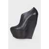 Leather wedge shoes