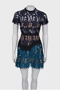 Lace fitted dress