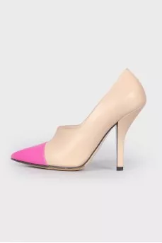 Pointed toe leather pumps
