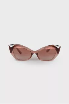 Cat eye sunglasses