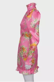 Pink dress with lantern sleeve