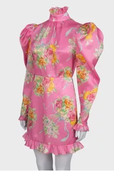 Pink dress with lantern sleeve