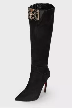 Pointed toecap suede ankle boots
