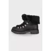 Insulated nubuck boots