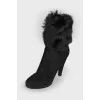 Suede ankle boots with fur