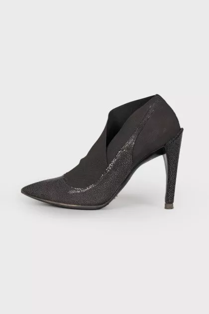 Pointed toecap textile shoes
