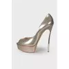 Lacquer heels of silver color