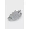 Сандалії з натурального хутра