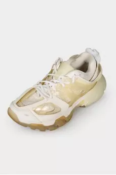Sneakers Track
