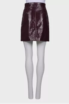 Patent skirt with tag