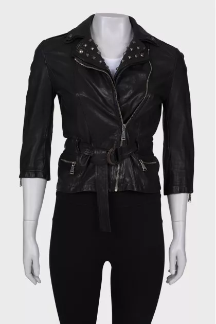 Leather jacket with stds om the collar 