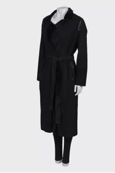 Reversible black coat with tag