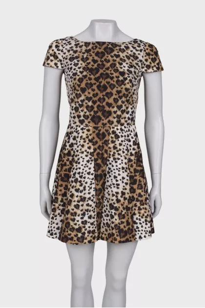 Dress in leopard print
