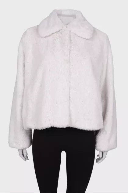 Cropped white coat