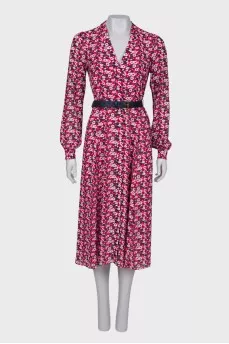Dress with floral print on the belt