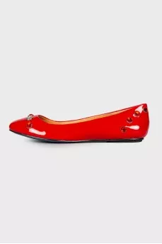 Lacquered ballerinas with rhinestones