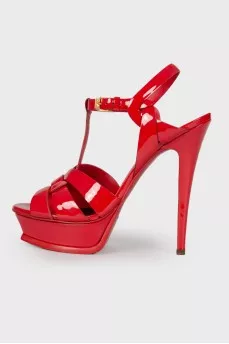 Tribute sandals