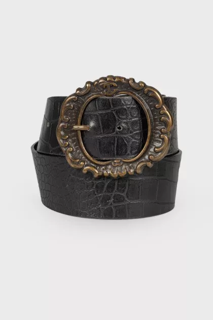 Embossed leather belt