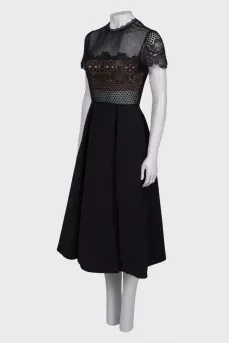 Black fitted dress with lace