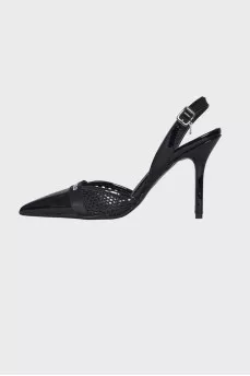 Lacquered mesh shoes