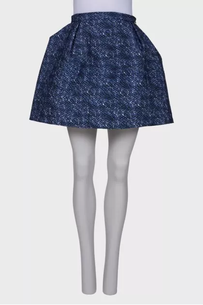 Skirt with 3D pattern