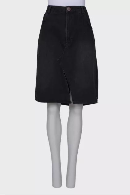 Tag slit denim skirt