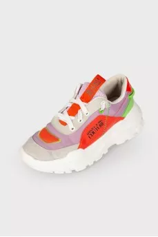 Комбинированные кроссовки на массивной подошве 