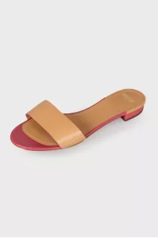 Leather slippers with low heels