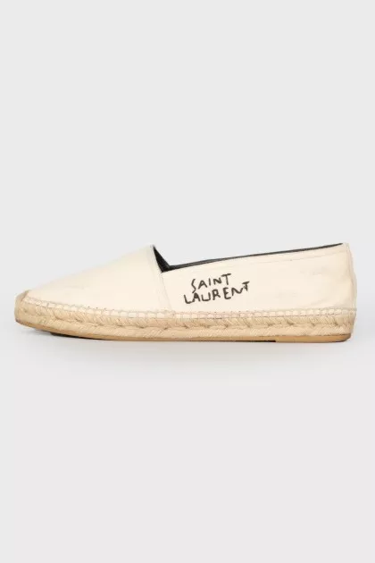 Espadrilles with embroidered brand logo