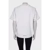 White T-shirt with decorative stitching