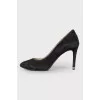 Suede pumps