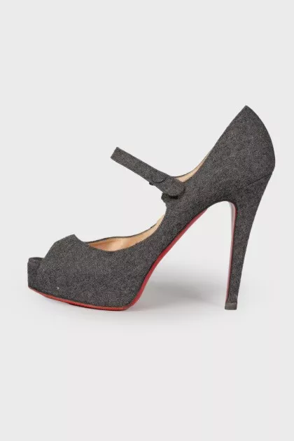 Open toecap textile shoes