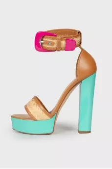 Weave sandals