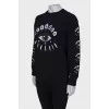 Black sweatshirt with embroidery