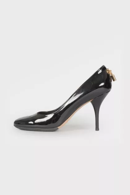 Patent stilettos