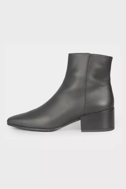 Square toe leather boots