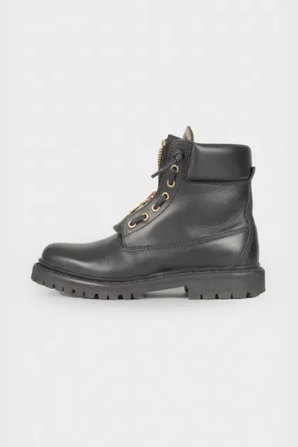 Leather boots with zip